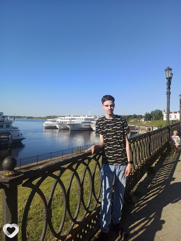Юрий, 23, Москве — анкета №1112266