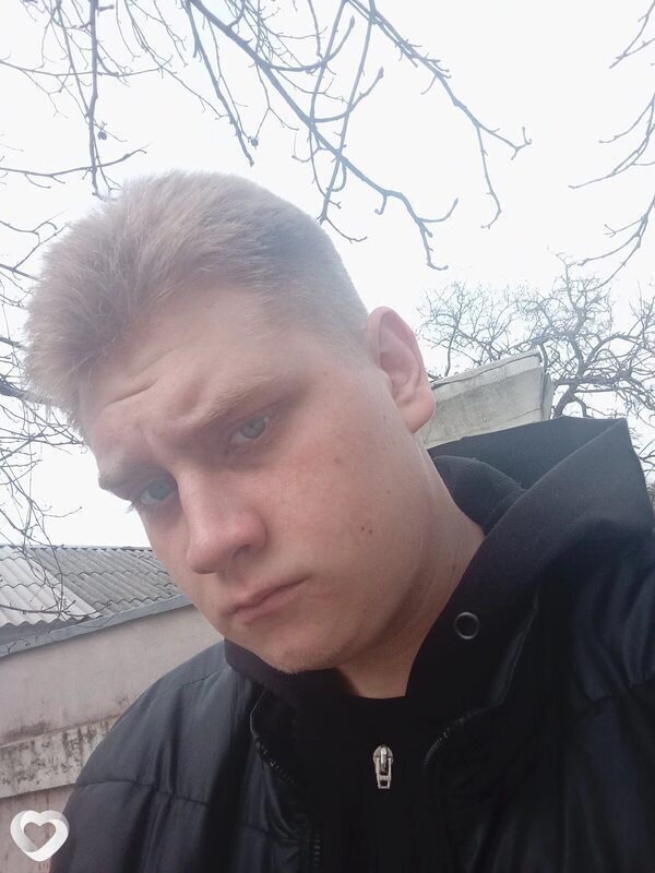 Матвей, 21, Москве — анкета №1112383