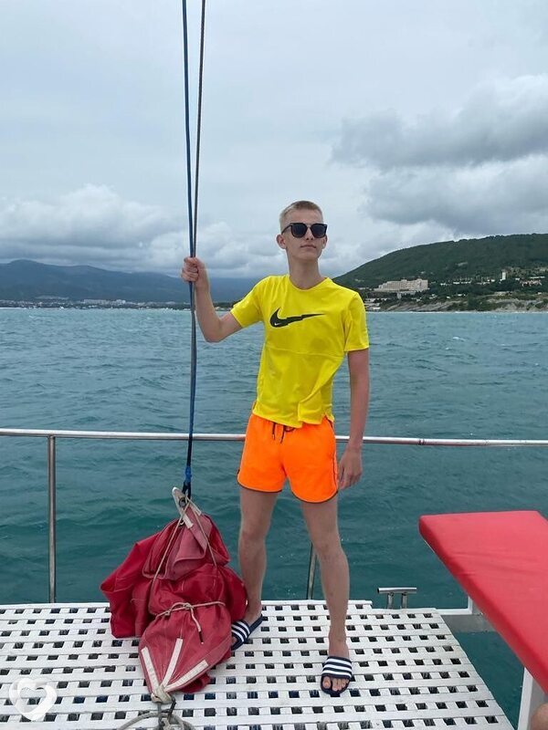 Александр, 21, Острогожске — анкета №1113446