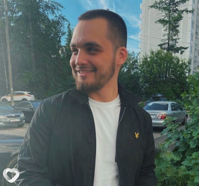 Артем, 25, Москве — анкета №1113674