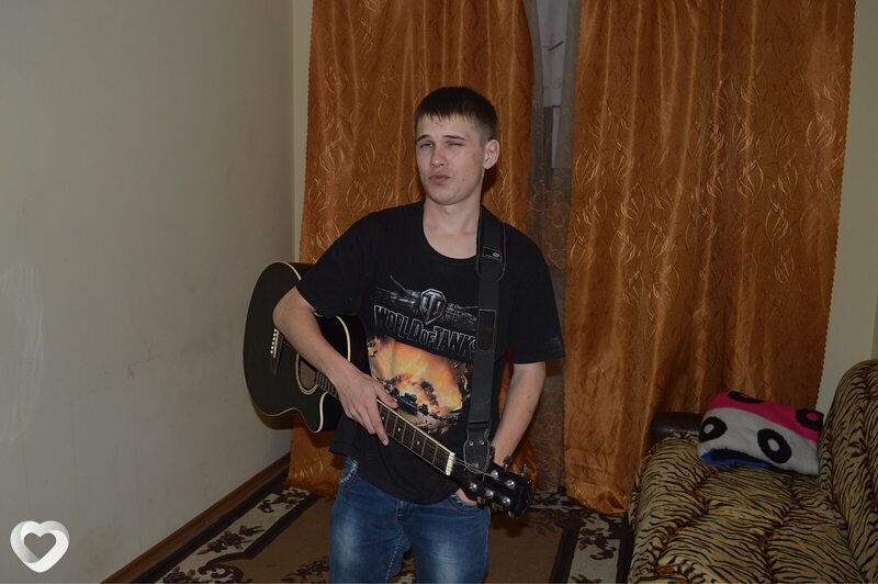 Дмитрий, 29, Кореновске — анкета №1115000
