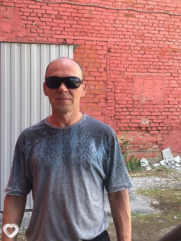 Олег, 46, Карпинске — анкета №1115194