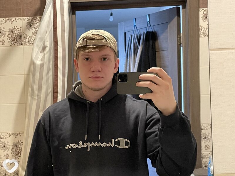 Глеб, 23, Екатеринбурге — анкета №1115674