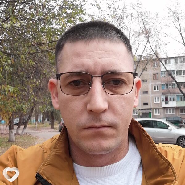 Александр, 40, Калининске — анкета №1115777
