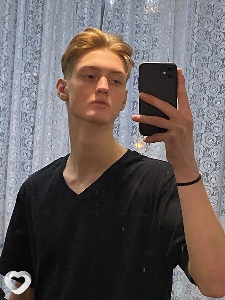 Яромир, 21, Москве — анкета №1116040