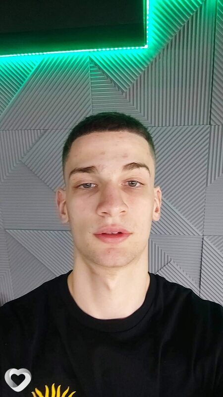 Адам, 21, Кишинёв — анкета №1116119