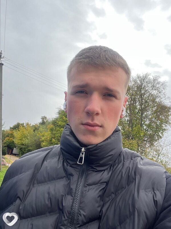 Антон, 26, Брянске — анкета №1116202