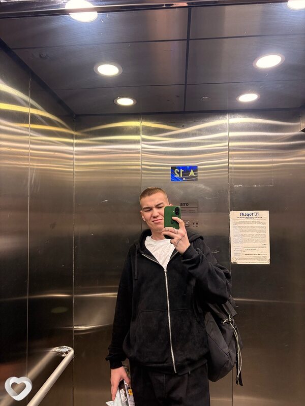 Илья, 23, Санкт-Петербурге — анкета №1117871