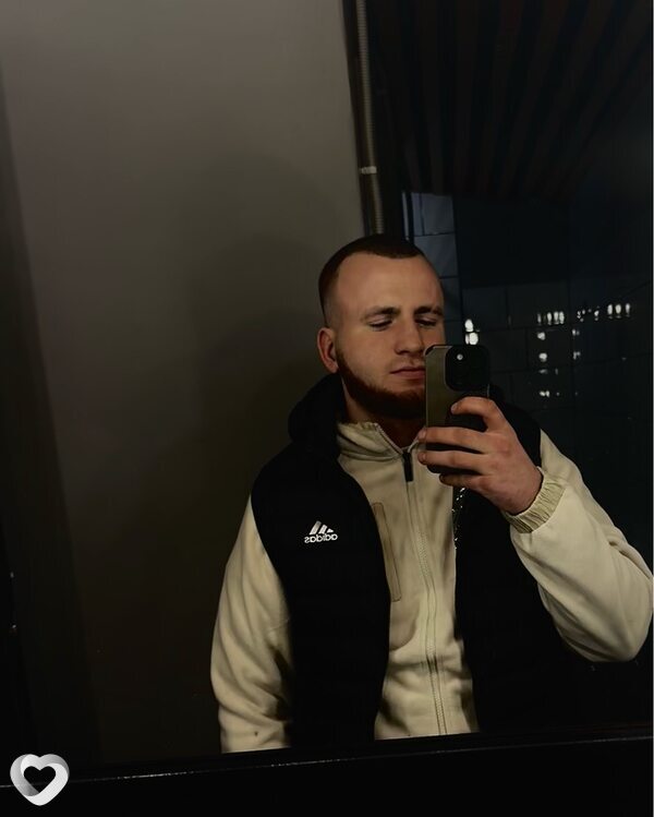 Женя, 25, Москве — анкета №1119099
