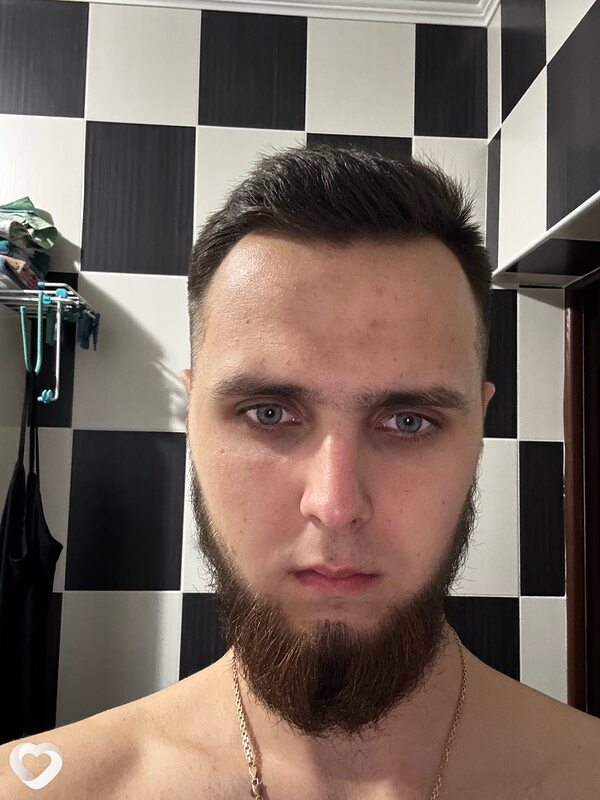 Максим, 25, Евпатории — анкета №1118999