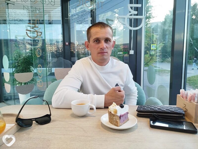 Виктор, 37, Новошахтинске — анкета №1119031