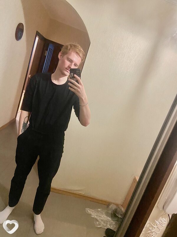 Евгений, 21, Минске — анкета №1120608