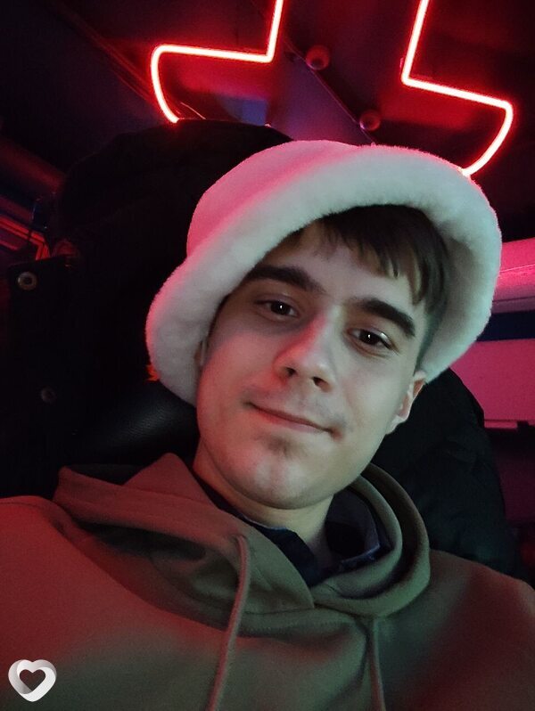 Вадим, 22, Москве — анкета №1120609