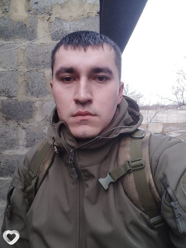 Артур, 29, Снежном — анкета №1120584