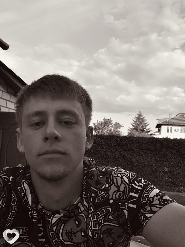 Артем, 25, Красноперекопске — анкета №1120770