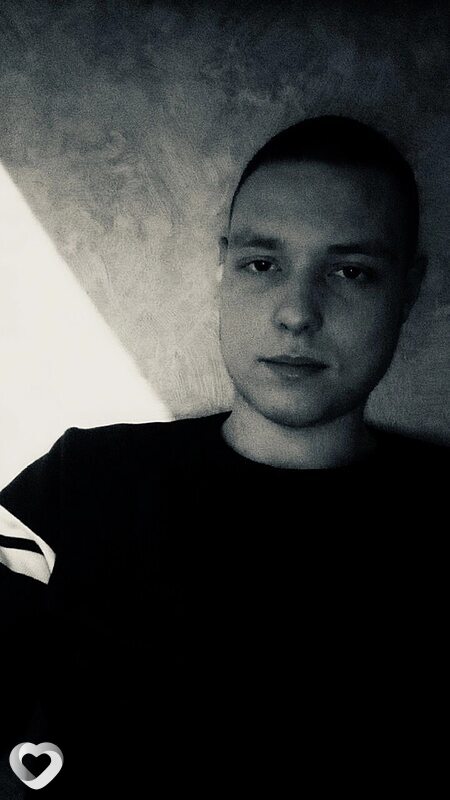 Максим, 23, Москве — анкета №1121149