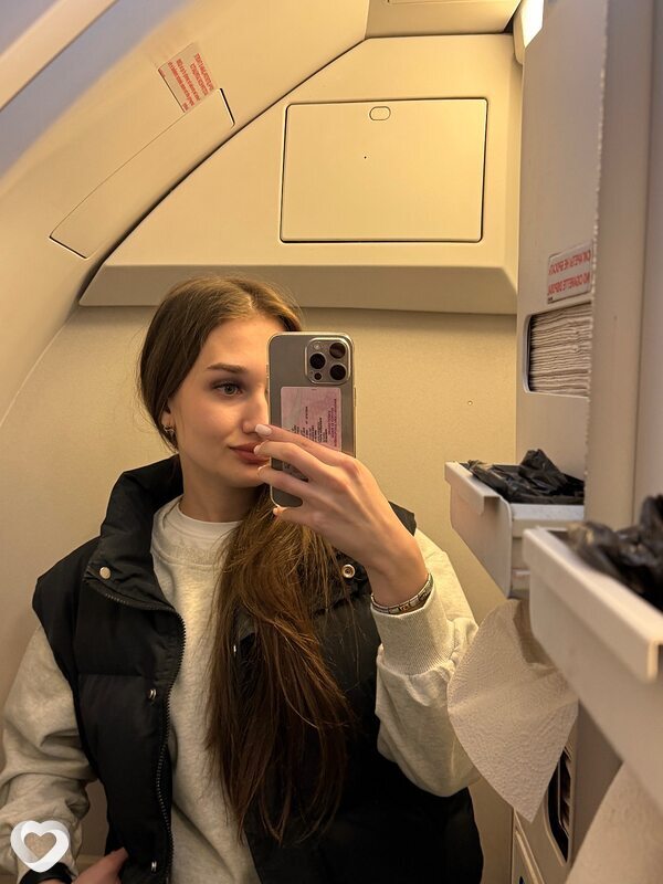 Катя, 22, Москве — анкета №1122011
