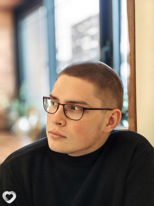 Евгений, 20, Новосибирске — анкета №1123229