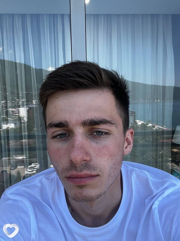 Денис, 20, Иванове — анкета №1123058