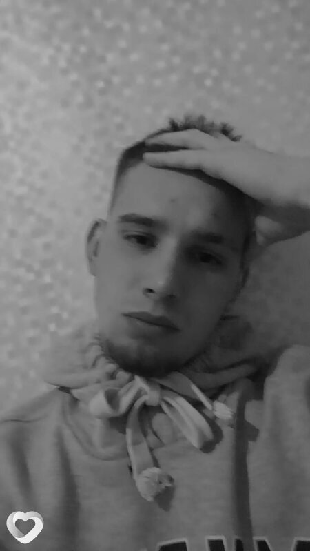 Денис, 23, Рогачев — анкета №1123275