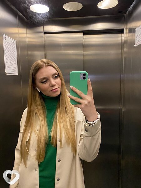 Алёна, 26, Санкт-Петербурге — анкета №1125311