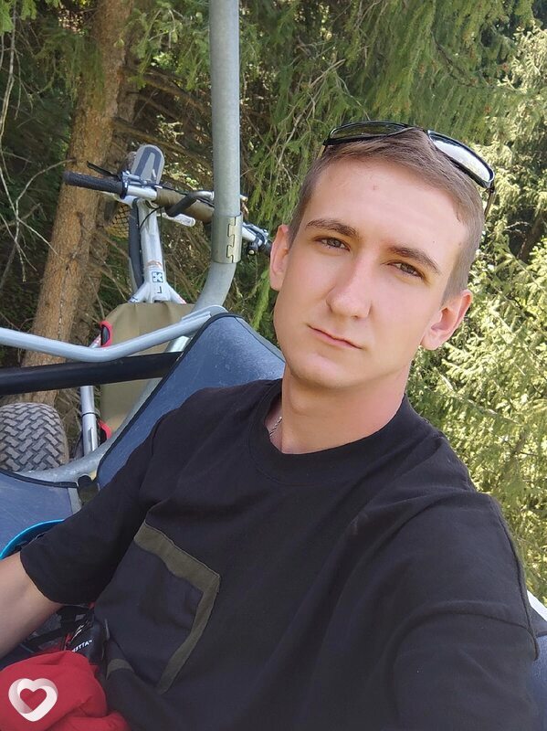 Михаил, 26, Алматы — анкета №1125524
