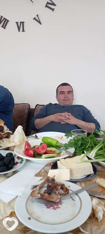 Edik, Абовян