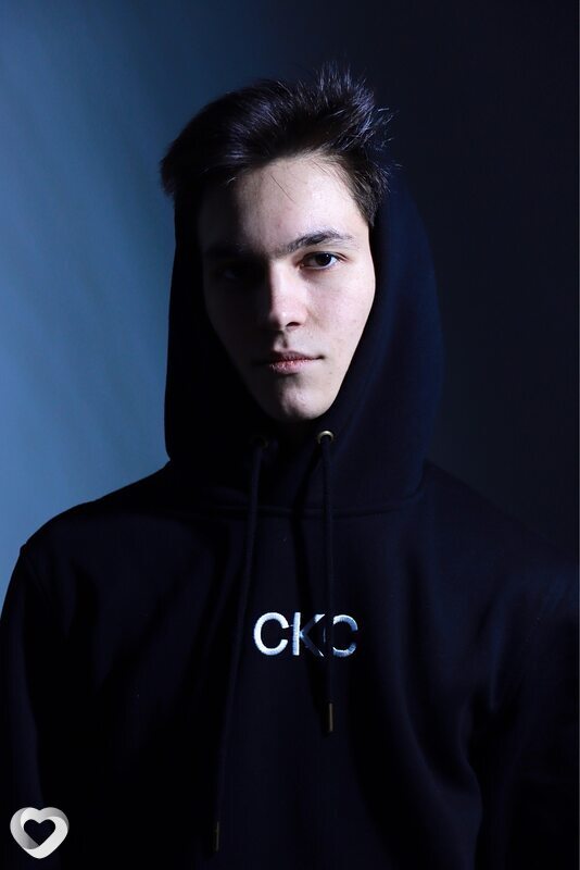 Александр, 23, Красноярске — анкета №1125900
