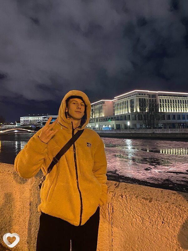 Даниил, 21, Пинске — анкета №1126903