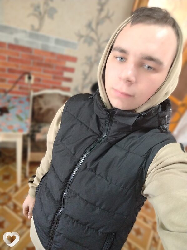 Александр, 20, Москве — анкета №1127117