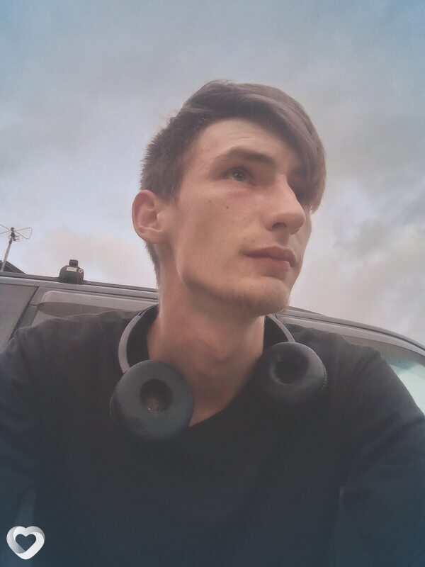 Даня, 25, Артеме — анкета №1127656