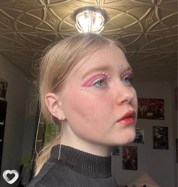 Дарья, 20, Алдане — анкета №1128490