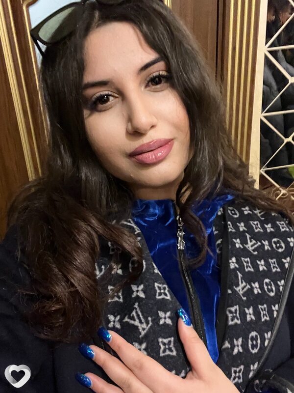 Мадина, 23, Барнауле — анкета №1128728