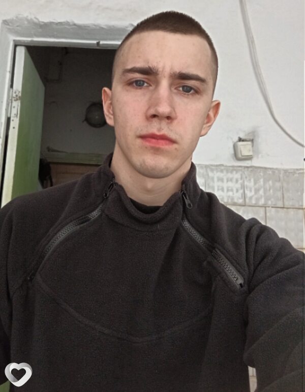 Антон, 23, Печоре — анкета №1129616