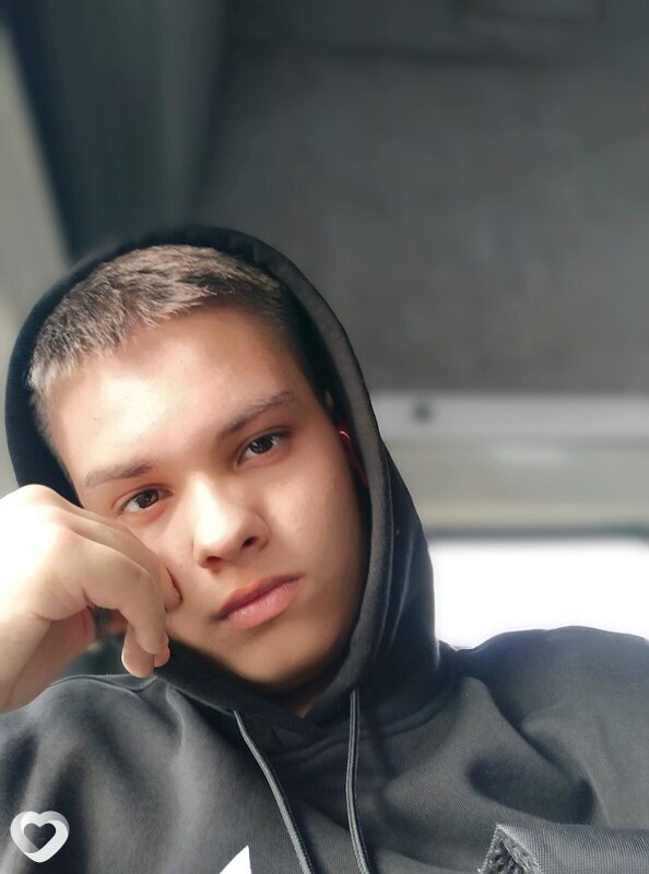 Кирилл, 23, Курске — анкета №1130082