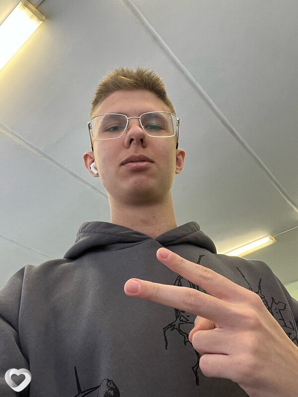 Дмитрий, 21, Воронеже — анкета №1130431