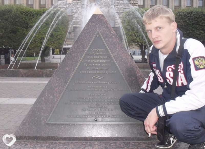 Артем, 38, Саратове — анкета №1131521