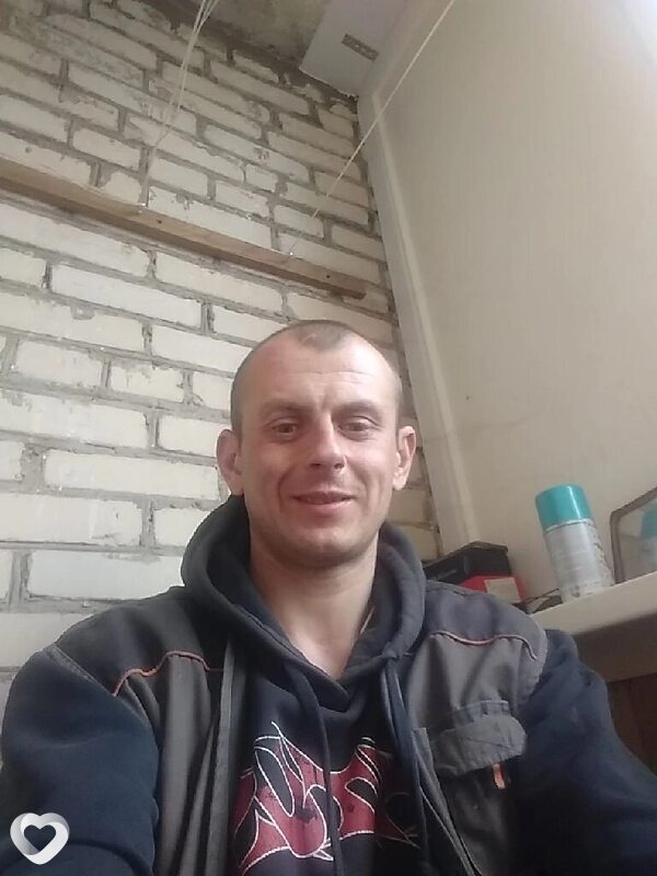 Женя, Паричи