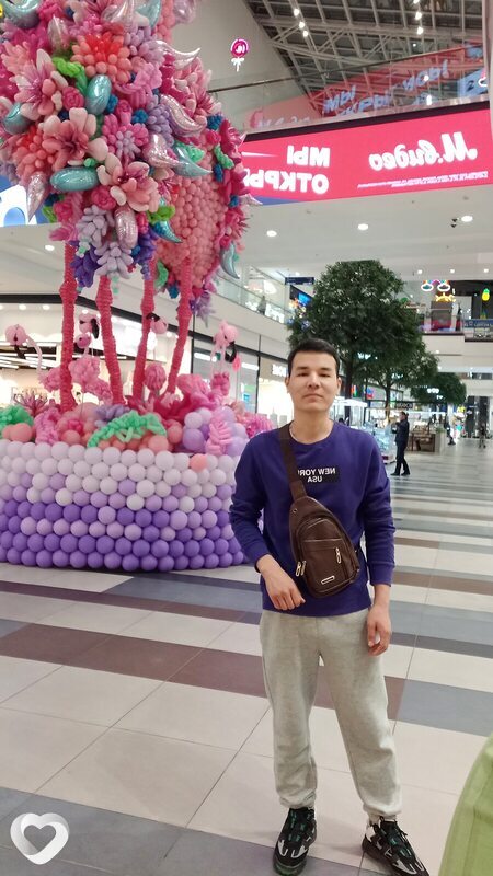 Макс, 25, Москве — анкета №1131713