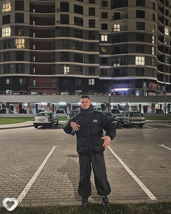 Михаил, 21, Солигорске — анкета №1132729