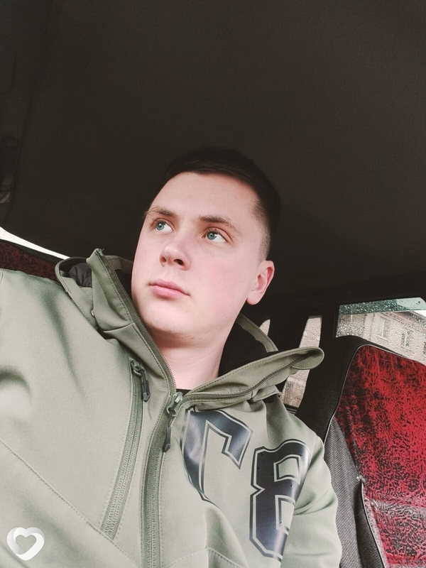 Олег, 24, Тюмени — анкета №1132744