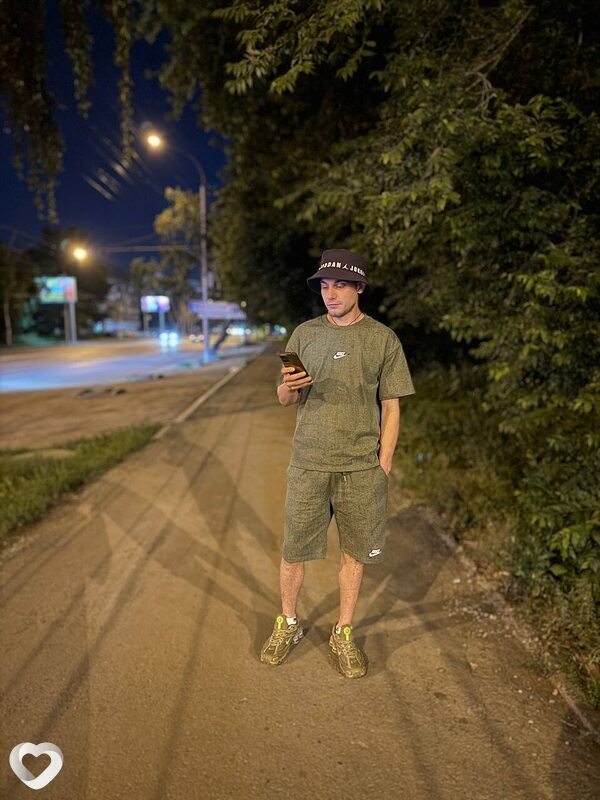 Александр, 25, Новоалтайске — анкета №1134302