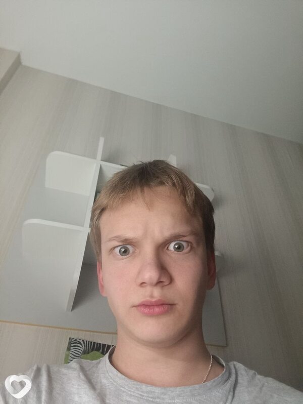 Ромочка, 21, Москве — анкета №1134372