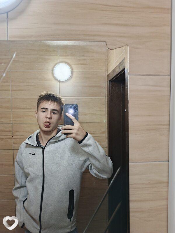 Дима, 21, Екатеринбурге — анкета №1134687