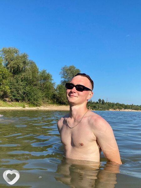 Саша, 21, Жлобине — анкета №1134982