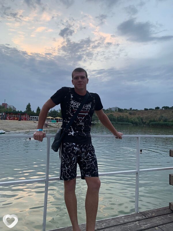 Константин, 27, Ростове-на-Дону — анкета №1135293