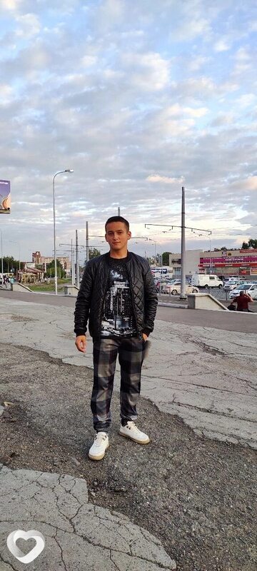 Даня, 23, Курчатове — анкета №1136853