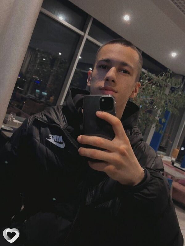 Паша, 23, Москве — анкета №1137718