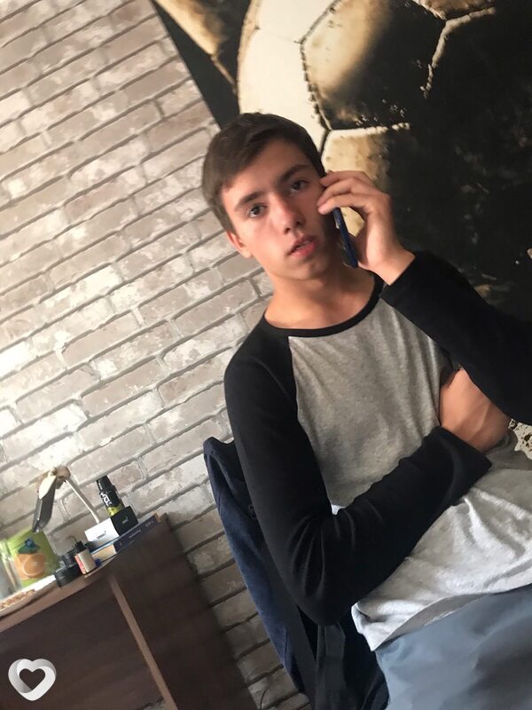 Ян, 22, Москве — анкета №1137869