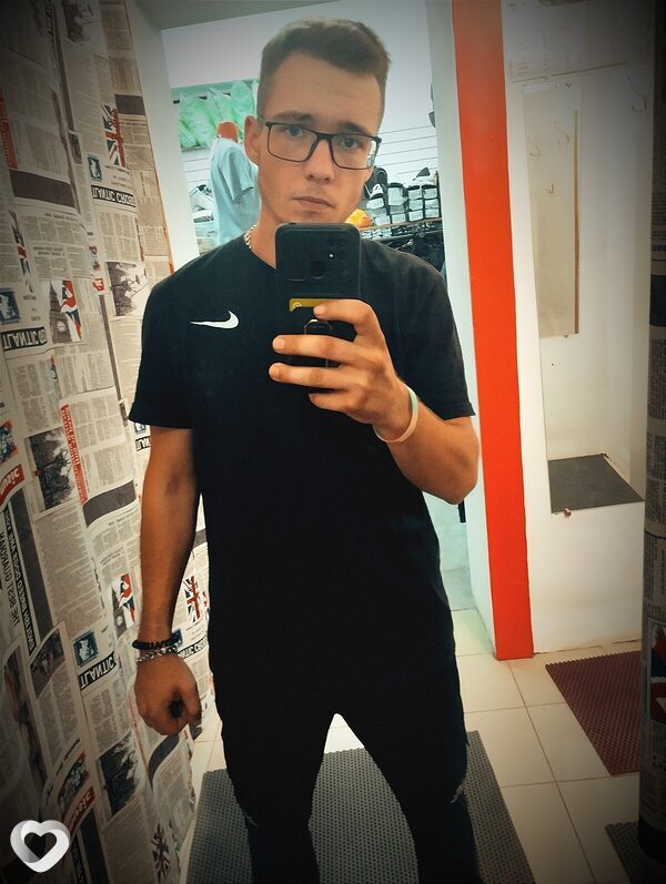 Иван, 23, Ростове-на-Дону — анкета №1138573